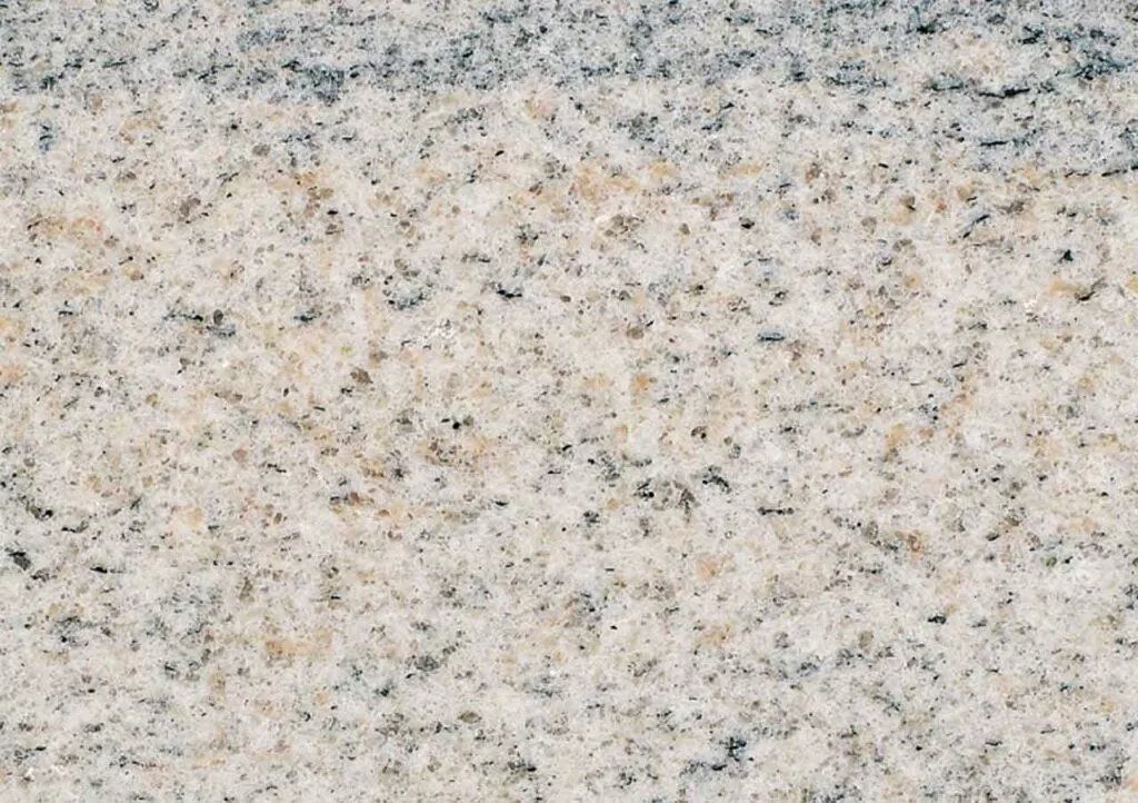 Imperial White granit poreklom iz Indije