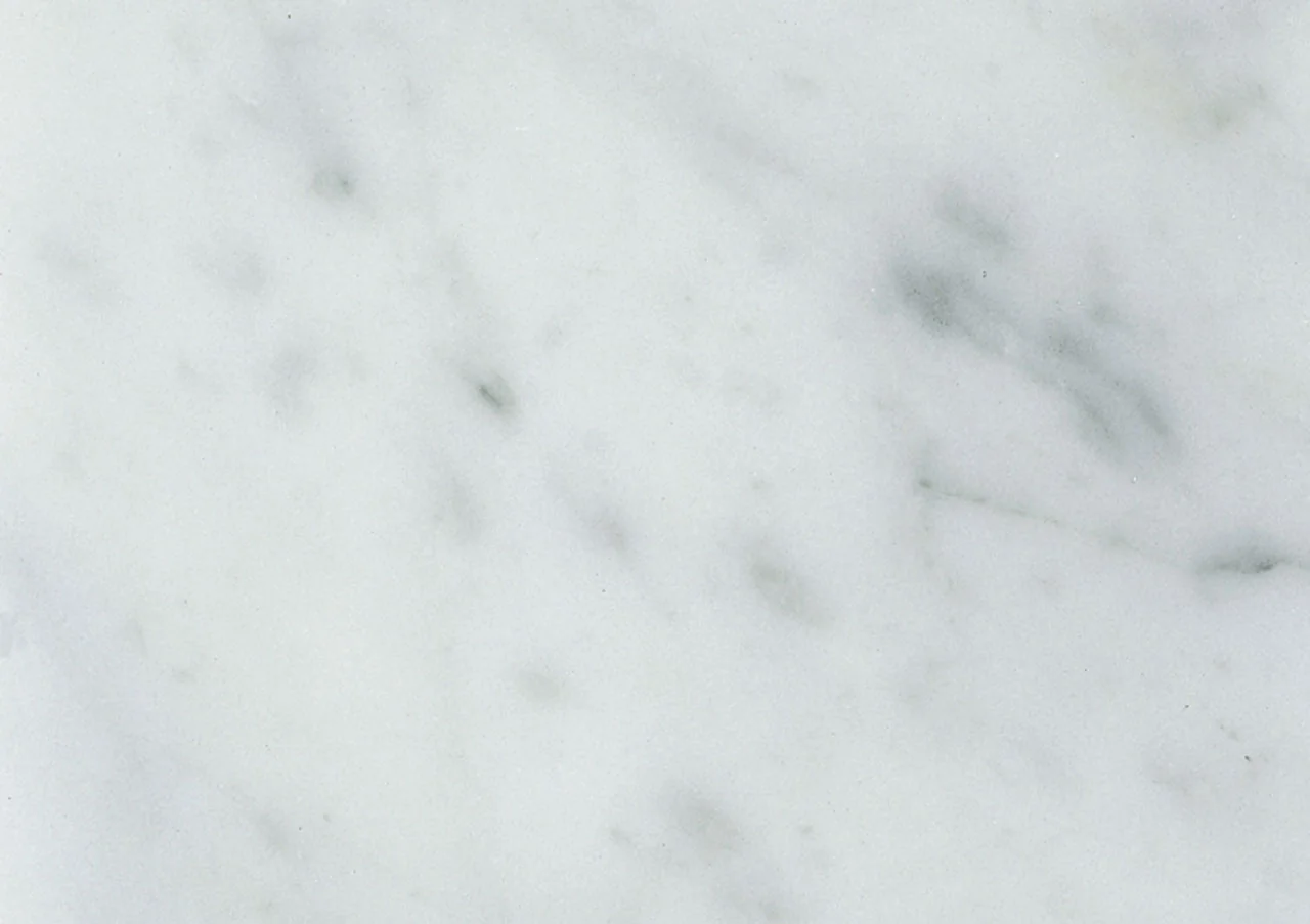 Bianco Carrara CD — prirodni kamen iz Italija