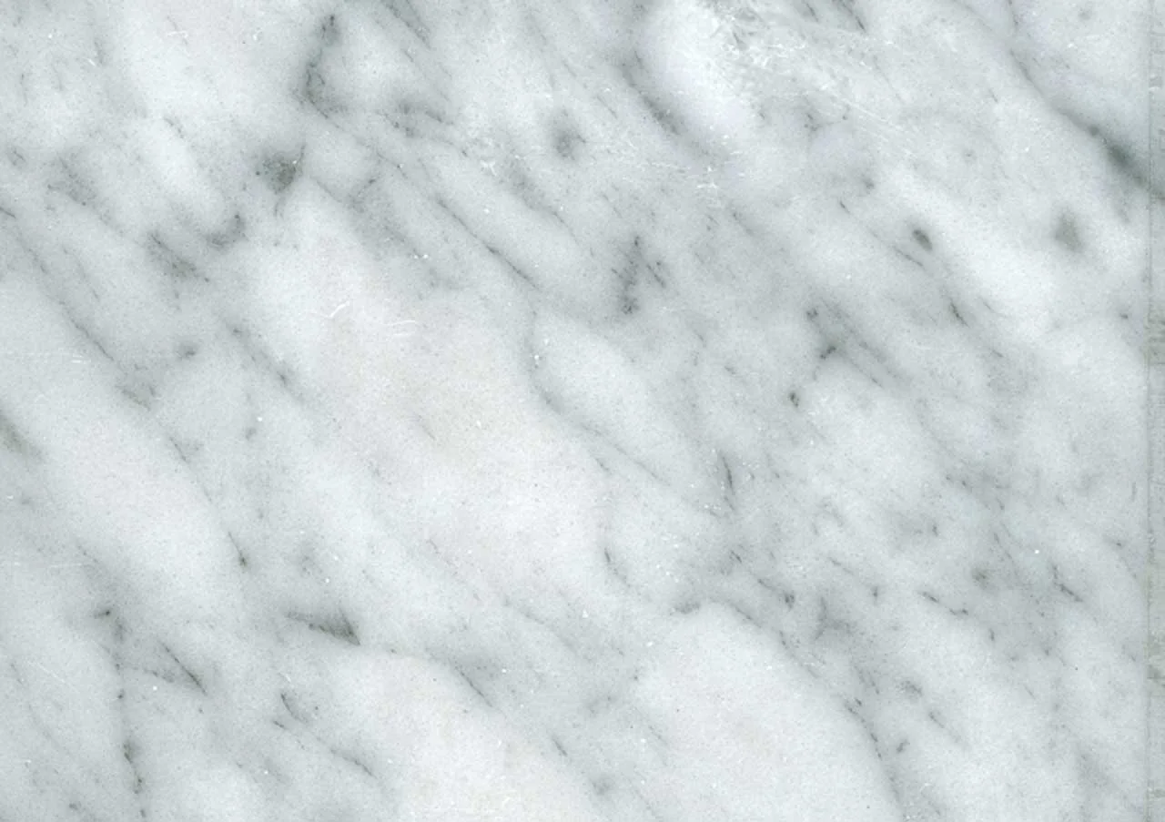 Bianco Carrara D — prirodni kamen iz Italija