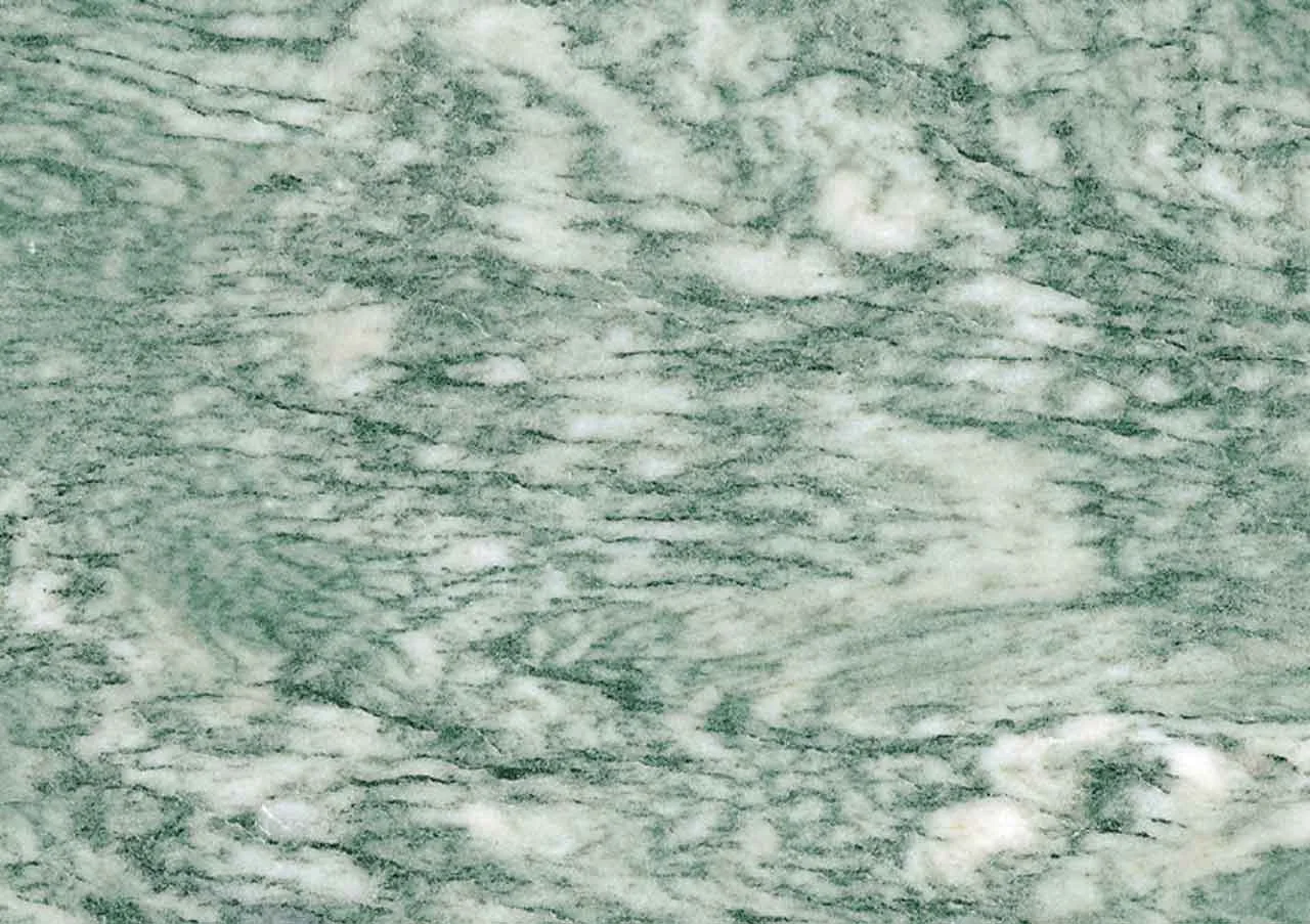 Verde Cipollino — prirodni kamen iz Italija