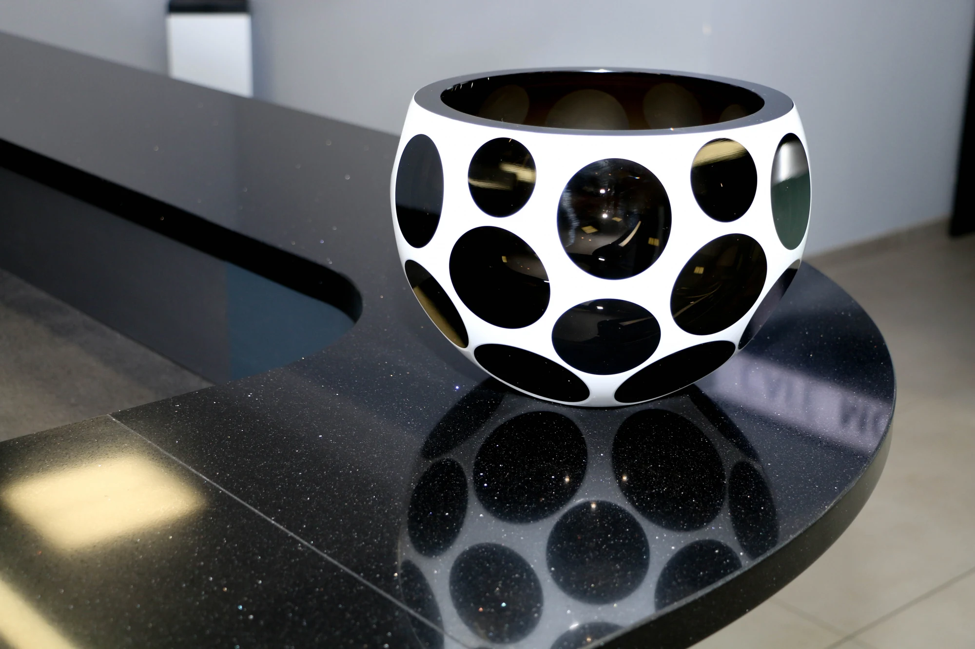 Brilliant Black — referenca 4