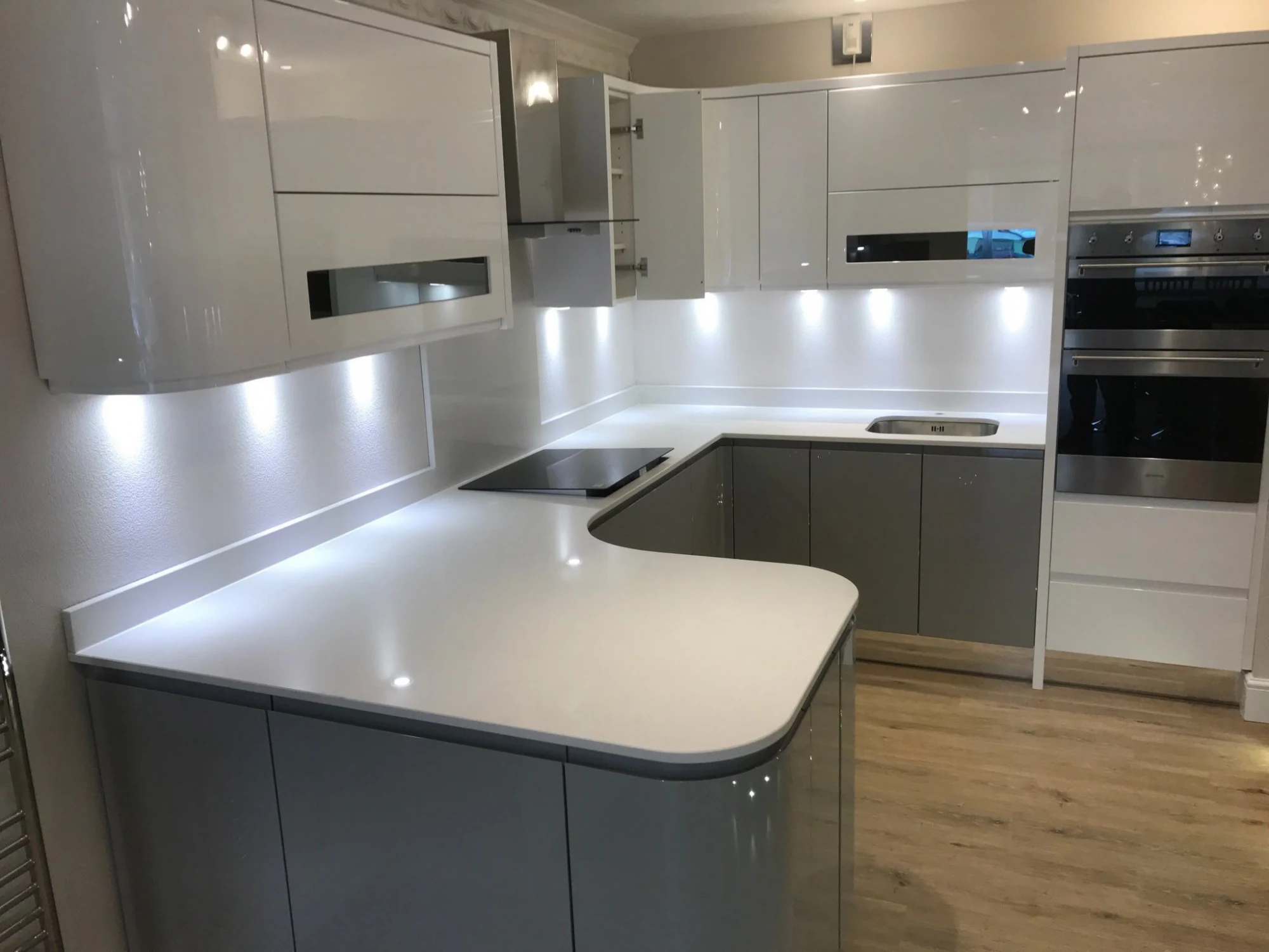 Crystal Absolute White — referenca 24