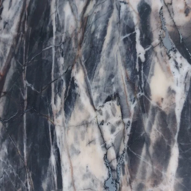 Iron Blue — Kvarcit iz Brazila