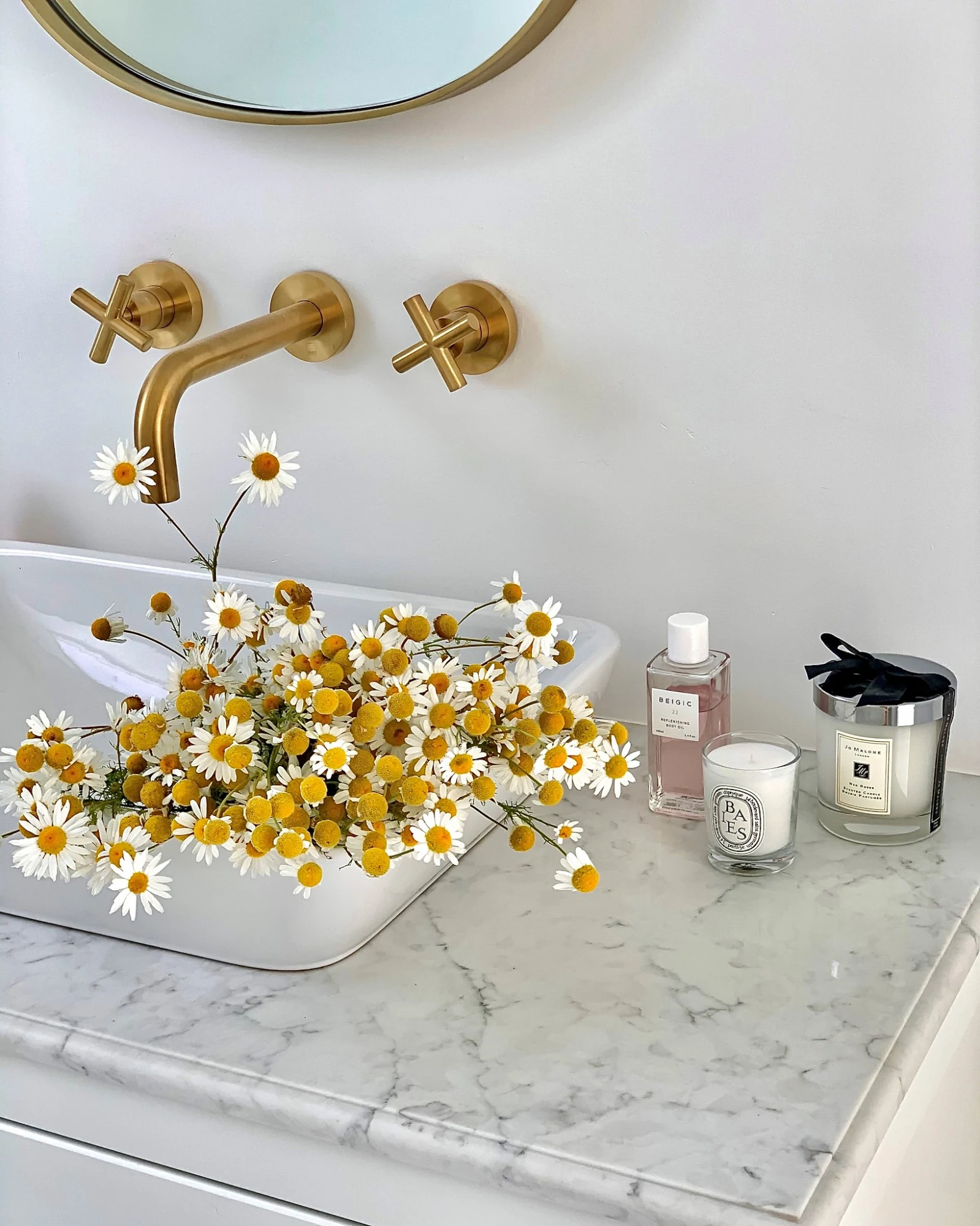 Mystery White — referenca 6
