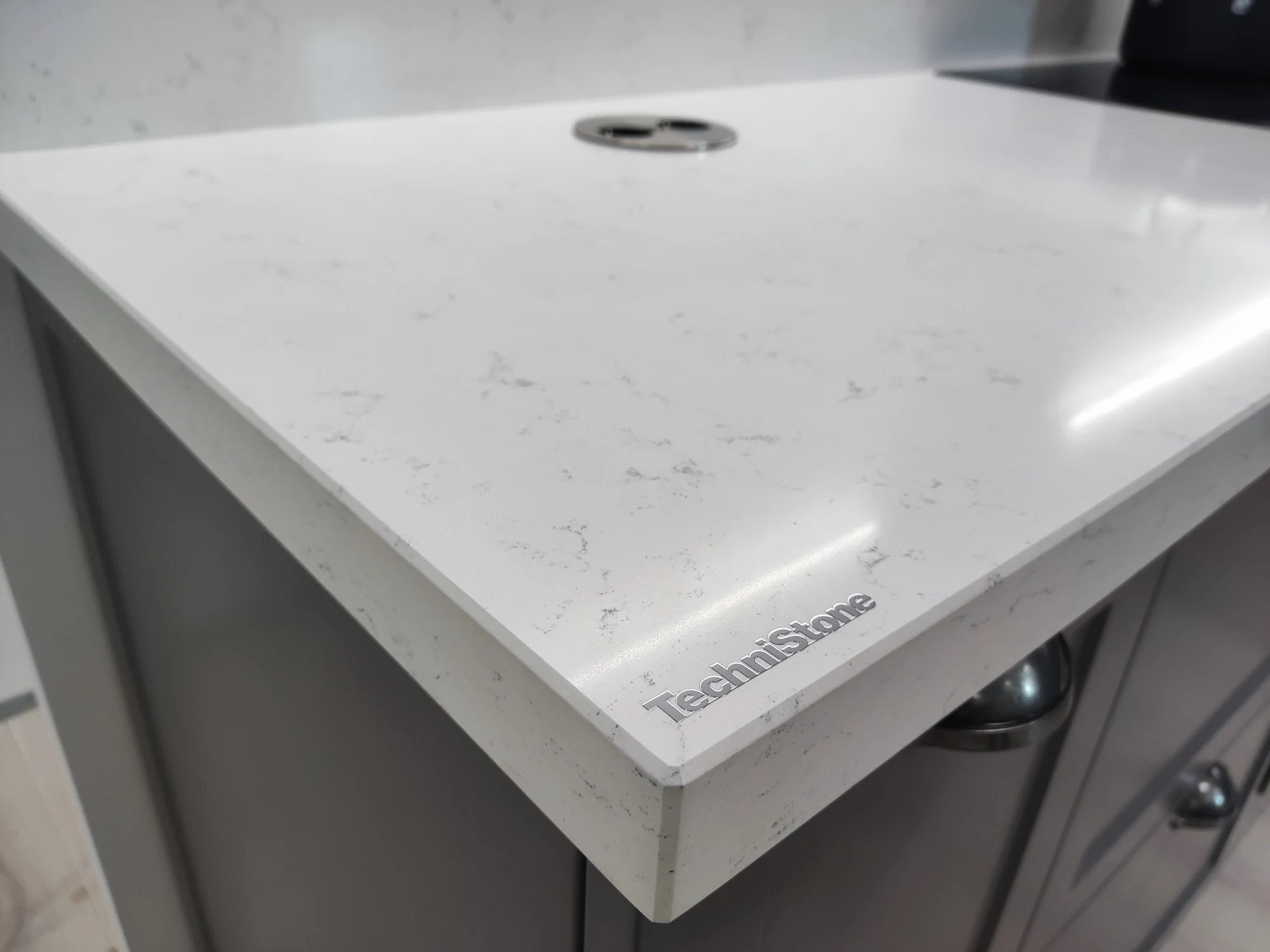Noble Areti Bianco — referenca 9