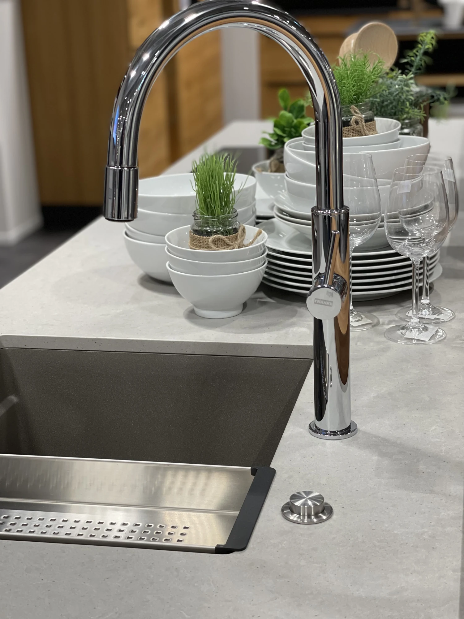 Noble Concrete Grey — referenca 11