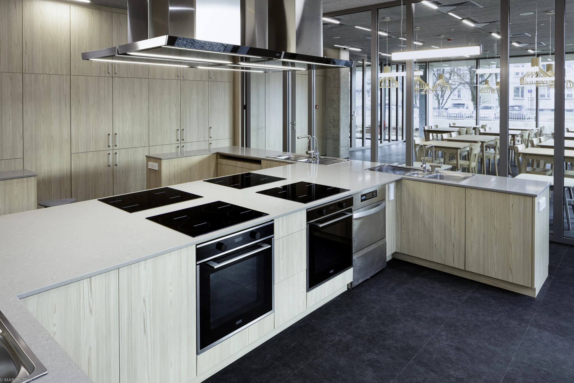 Noble Concrete Grey — referenca 9