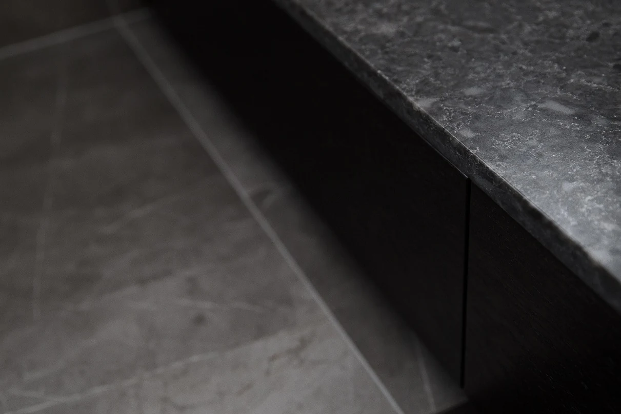 Noble Imperial Grey — referenca 17