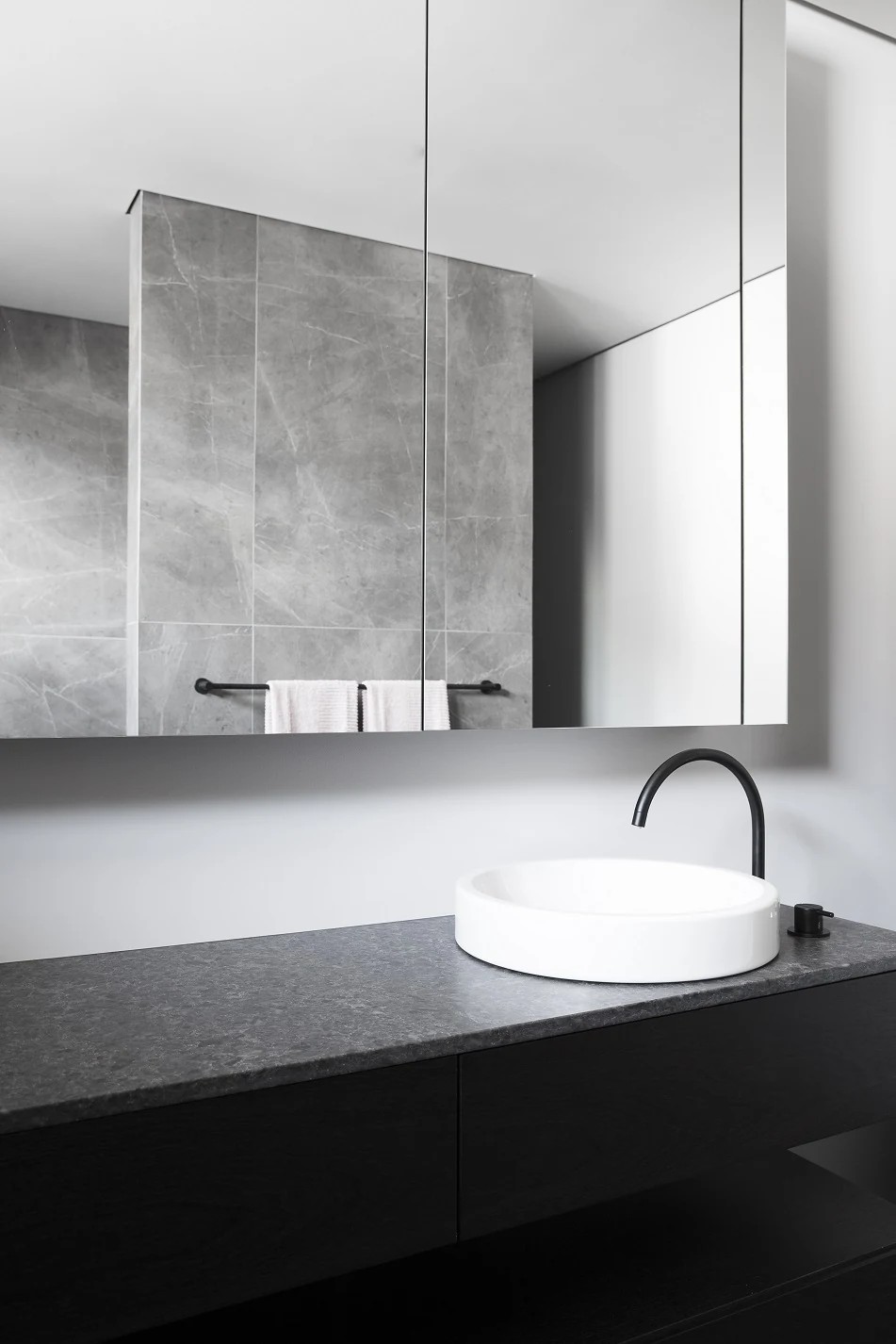 Noble Imperial Grey — referenca 19