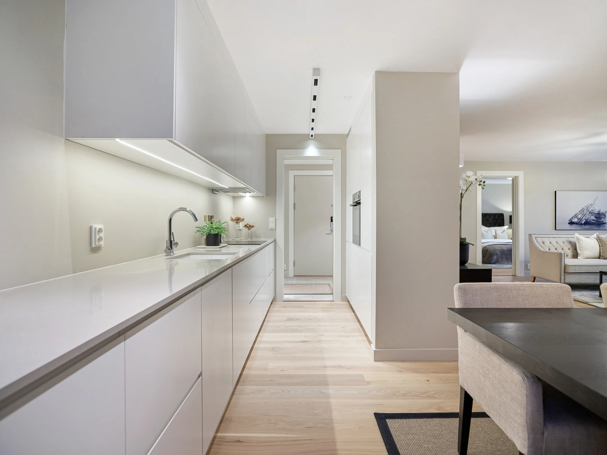 Noble Ivory White — referenca 5