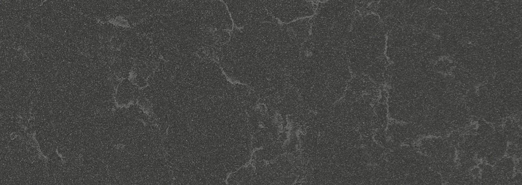 Noble Pro Storm — detalj materijala izbliza