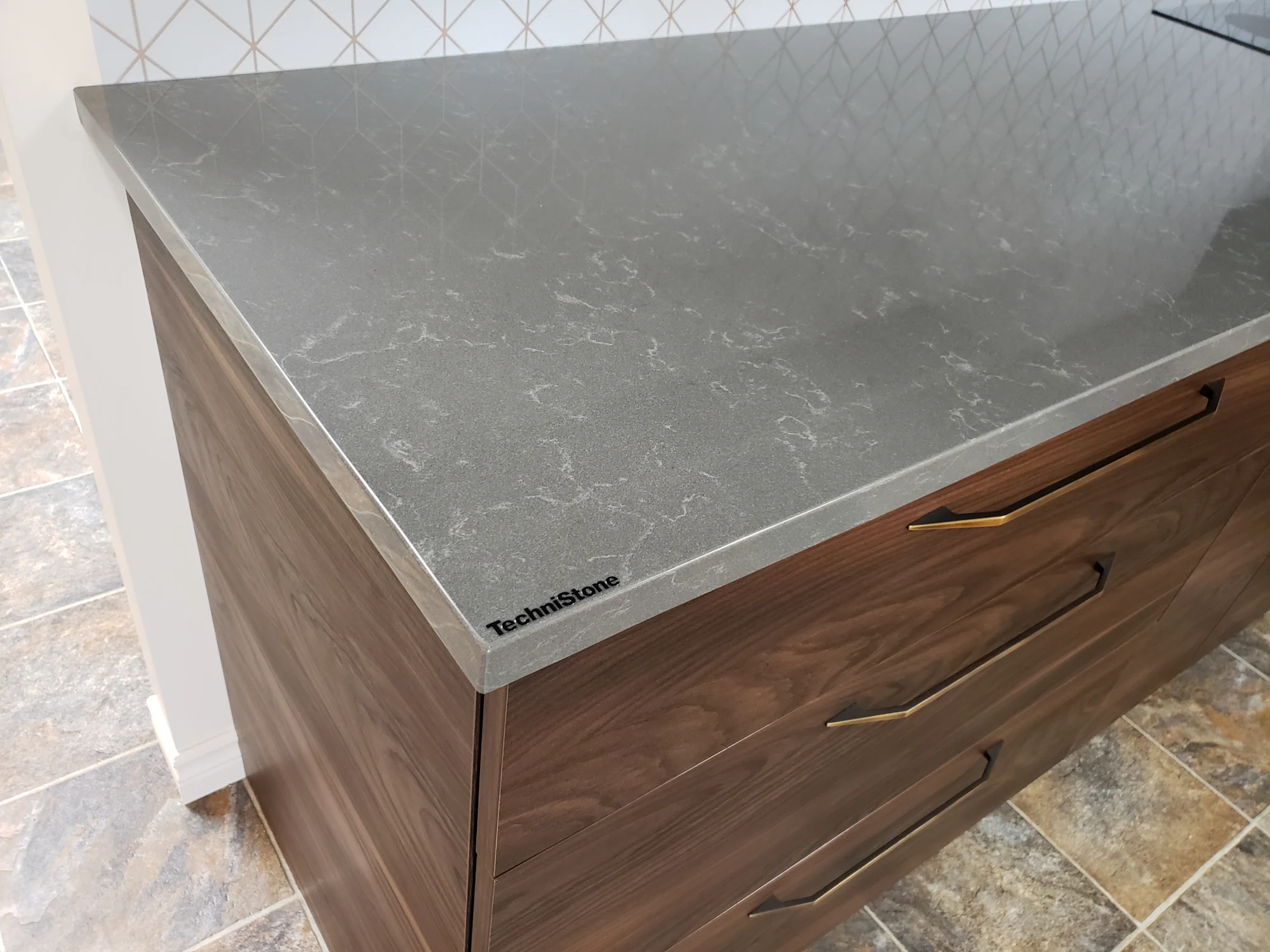 Noble Pro Storm — referenca 2